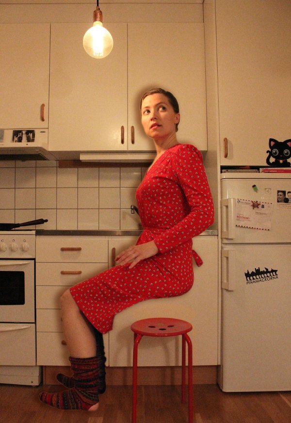 ekologisk klänning i teaterpjäs