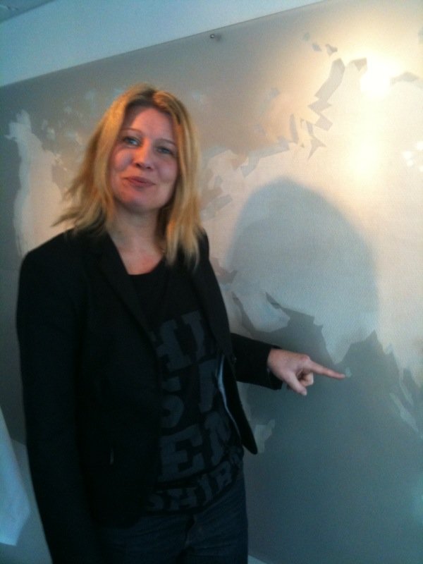 Annika Axelsson, Dem Collective