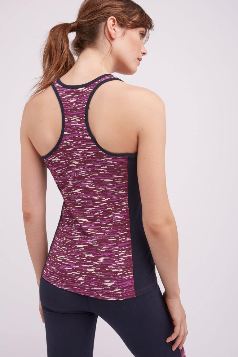 linne sport yoga lila abstrakt modell bakifrån linne sport yoga lila abstrakt modell bakifrån