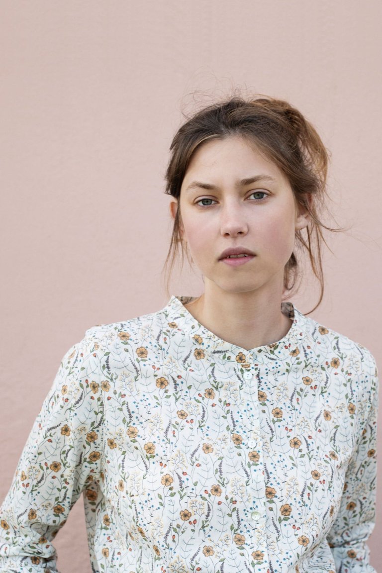 skjorta-monster-sommarang-modell-framifran