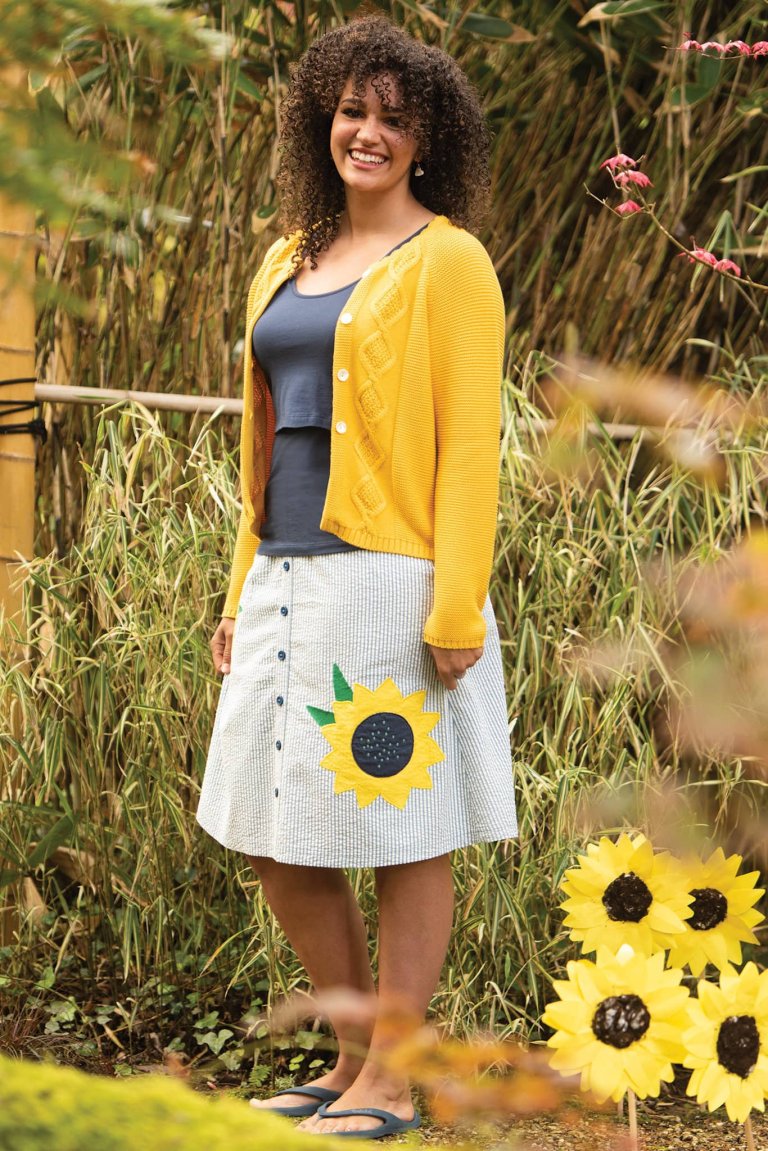 cardigan kabelstickad baksida modell