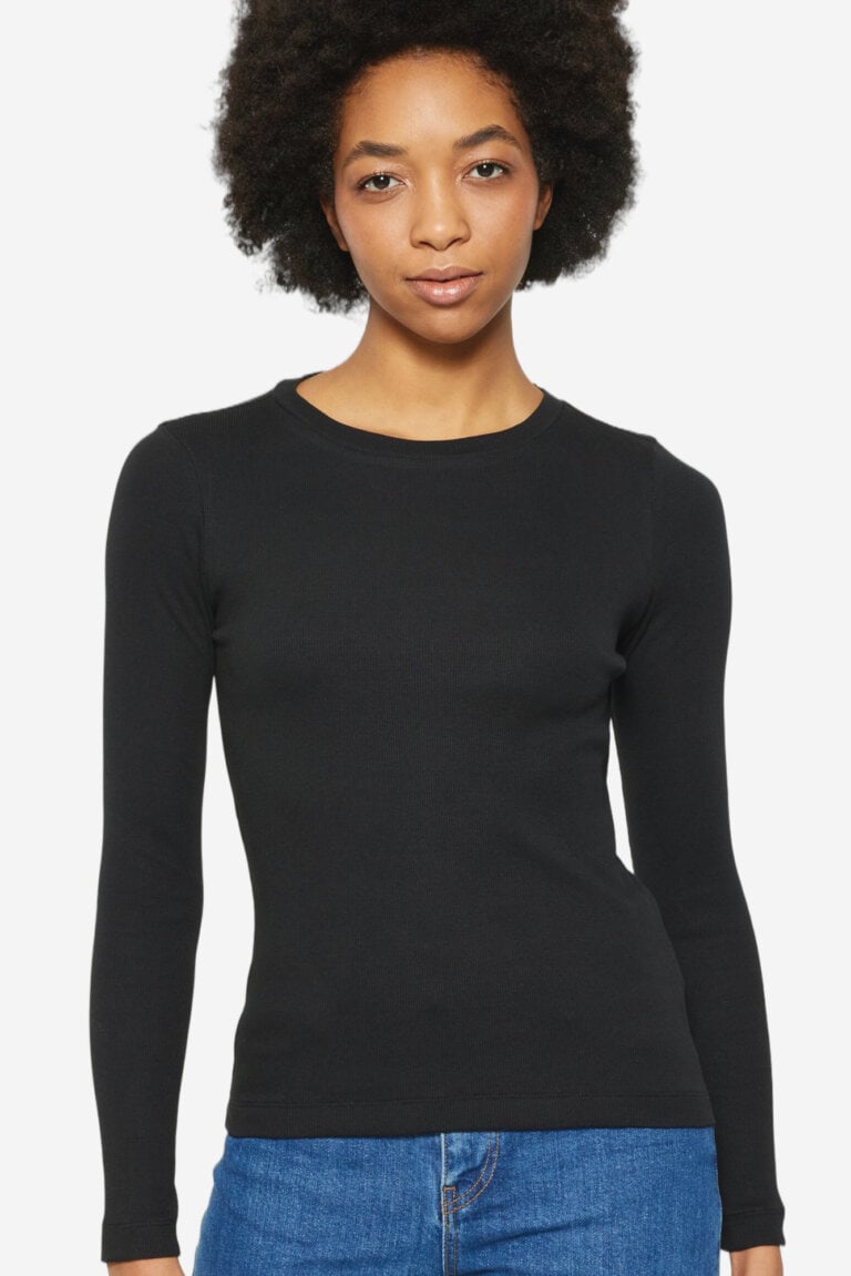 ekologisk topp ribbad långarm svart modell