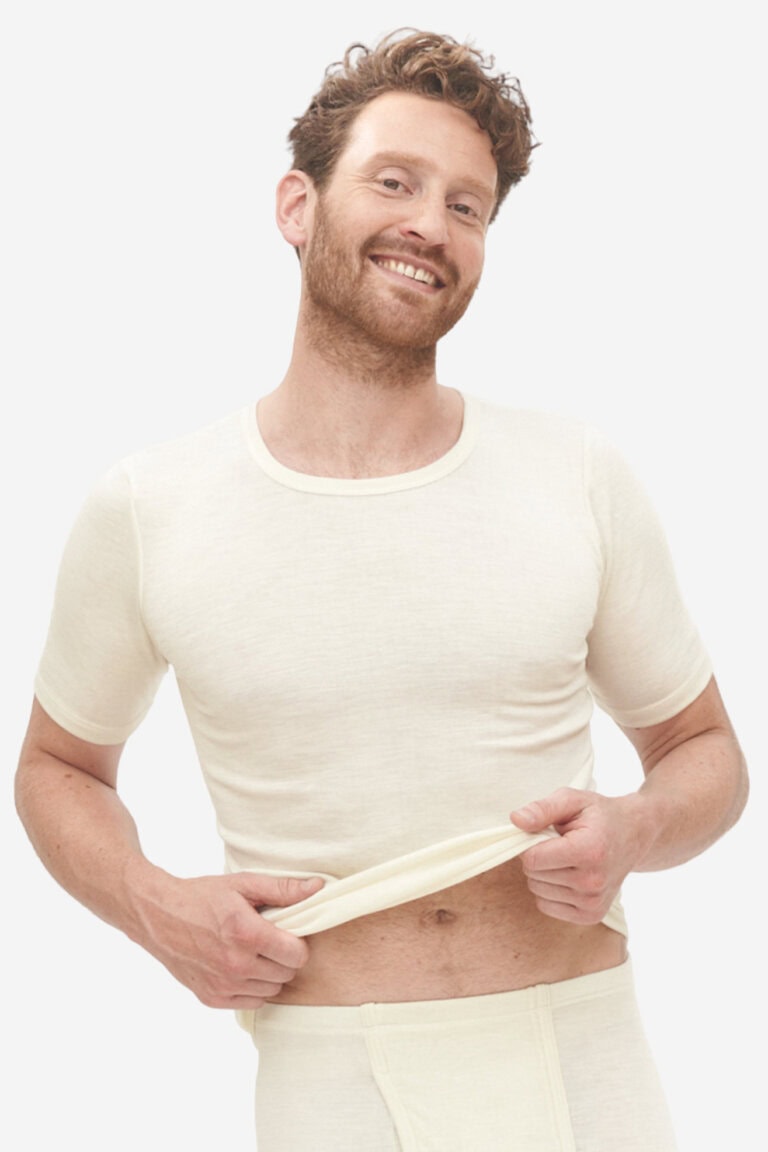 ekologisk t-shirt herr jacob naturvit modell uppdragen ekologisk t-shirt herr jacob naturvit modell uppdragen