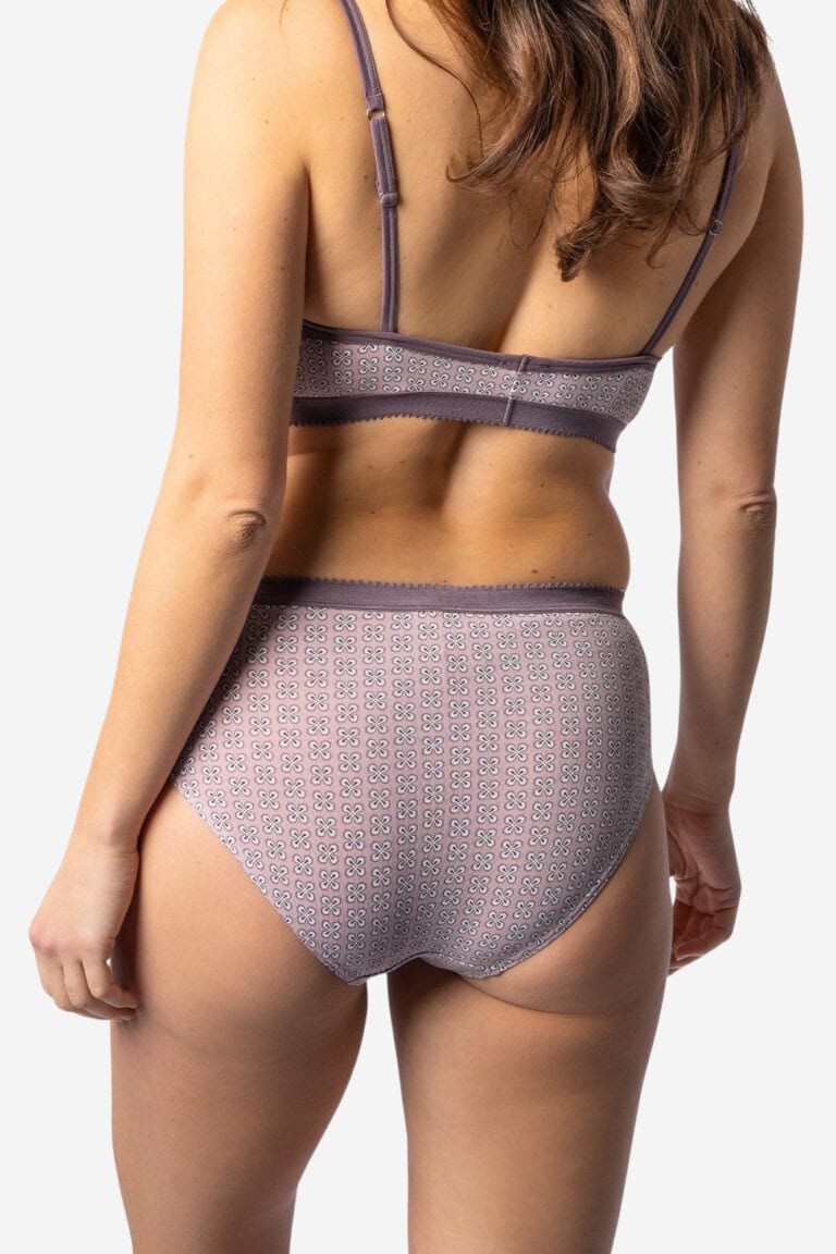 ekologisk brieftrosa bomull polly ljuslila modell bakifrån mönster