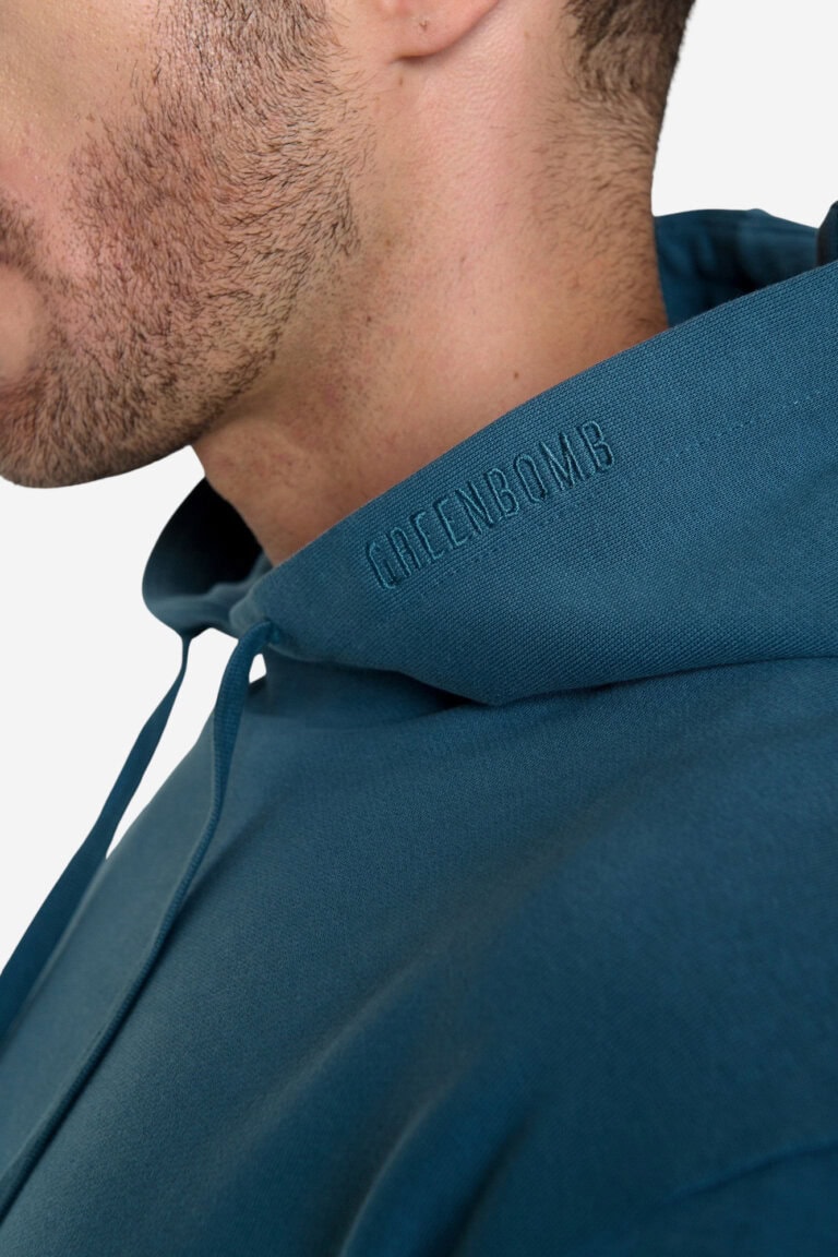 ekologisk-hoodie-bike-crop-joy-petrolbla-modell-narbild