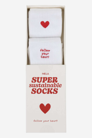 Strumpor unisex broderat Follow Your Heart vit 2-pack present