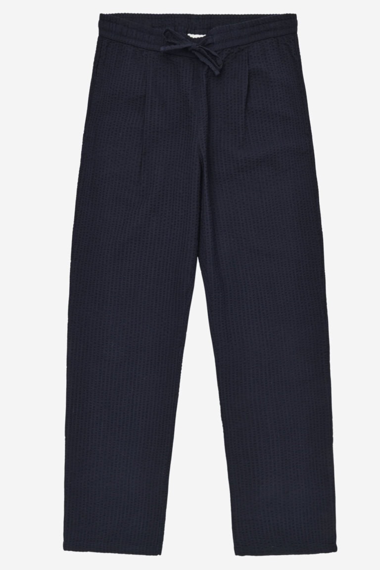 ekologiska-byxor-herr-wrinkletyg-lediga-marinbla