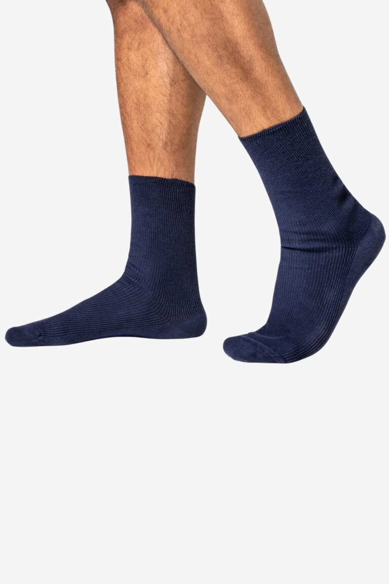 ekologiska-strumpor-100-bomull-bla-rod-marinbla-3-pack-modell-marinbla
