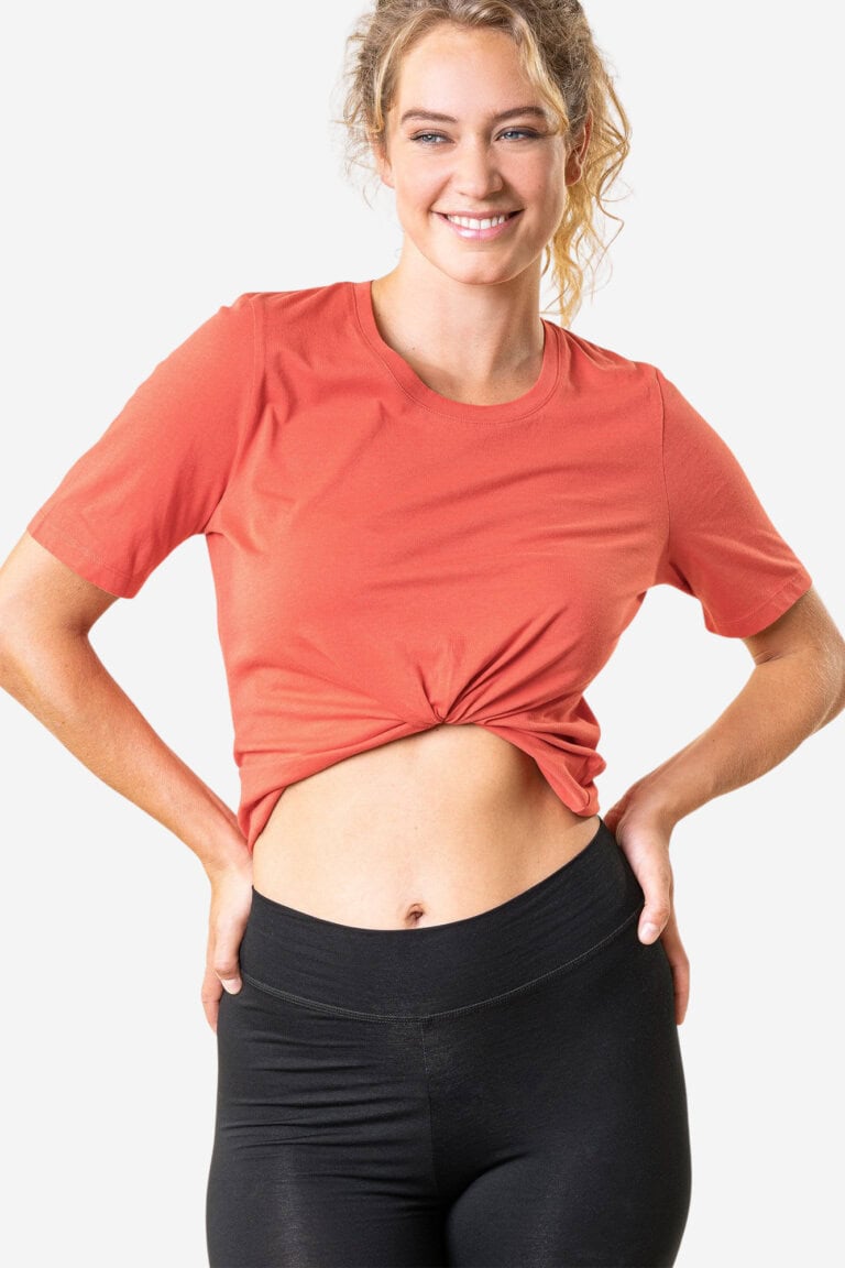 ekologiska-leggings-lisa-svart-modell-närbild