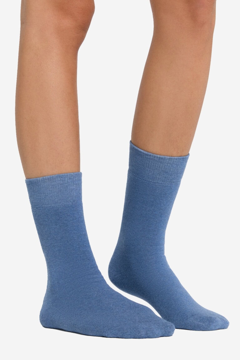 ekologiska-strumpor-frotte-unisex-bla-modell