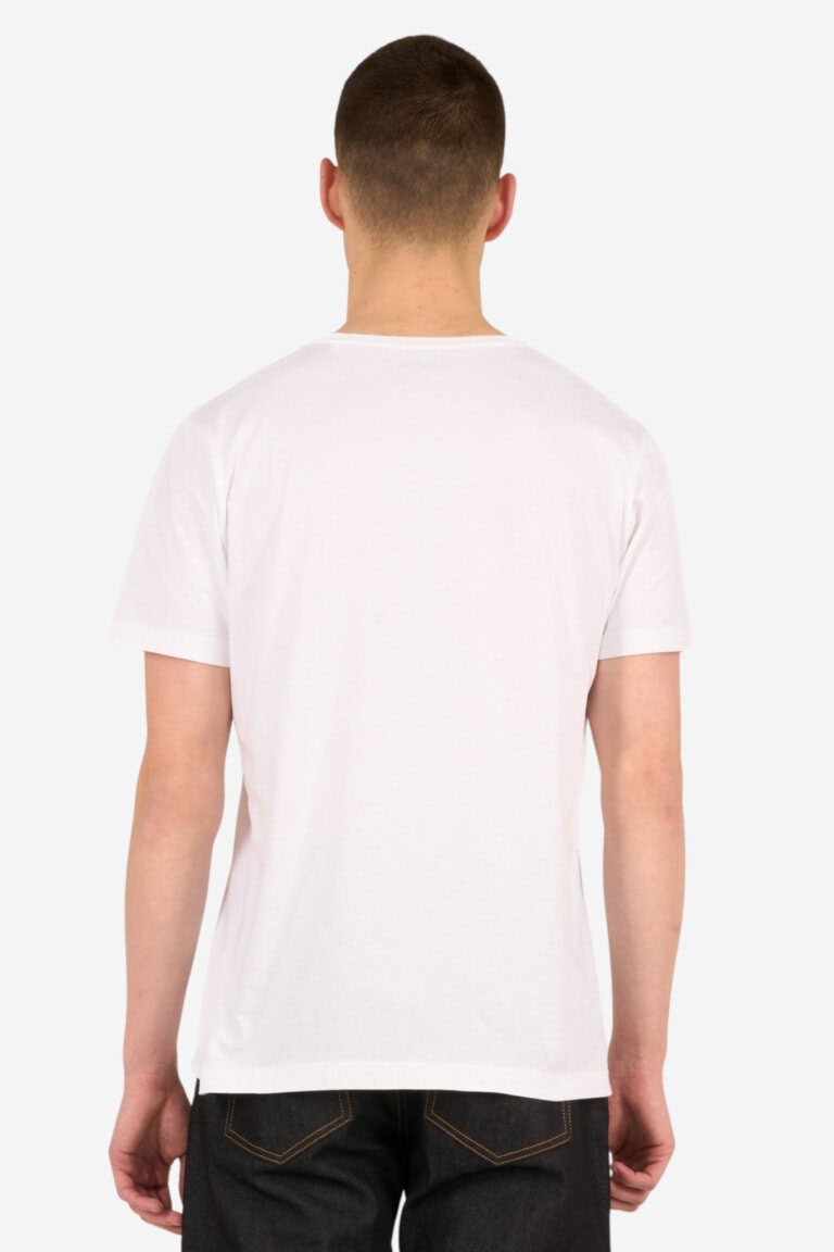 ekologisk basic t-shirt vit modell bakifrån